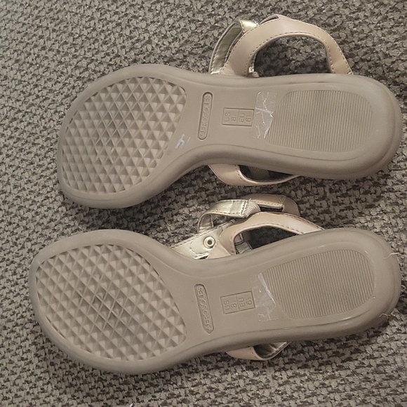 Aerosols Sandals - Picture 2 of 3